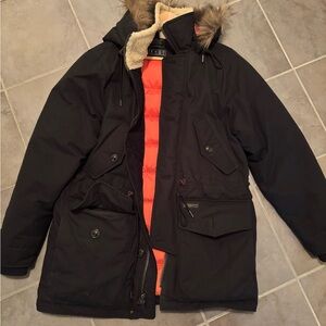 Abercrombie & Fitch Black and Orange Puffer Jacket